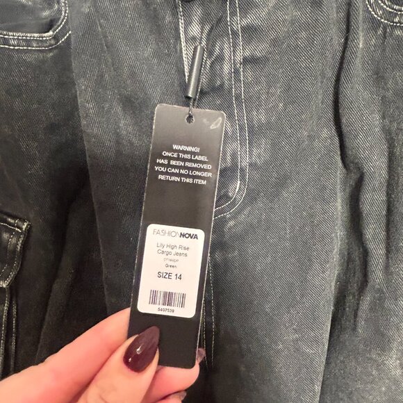 FASHION NOVA LILY HIGH RISE CARGO JEANS-unworn - Picture 8 of 10